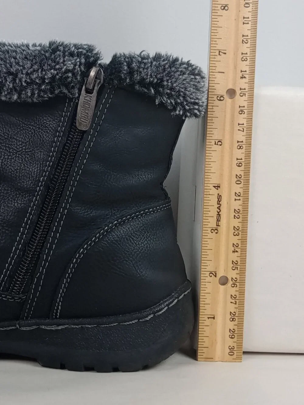 Khombu Womens 8M Black Addison Faux‎ Fur Winter Snow All Man Made Boots